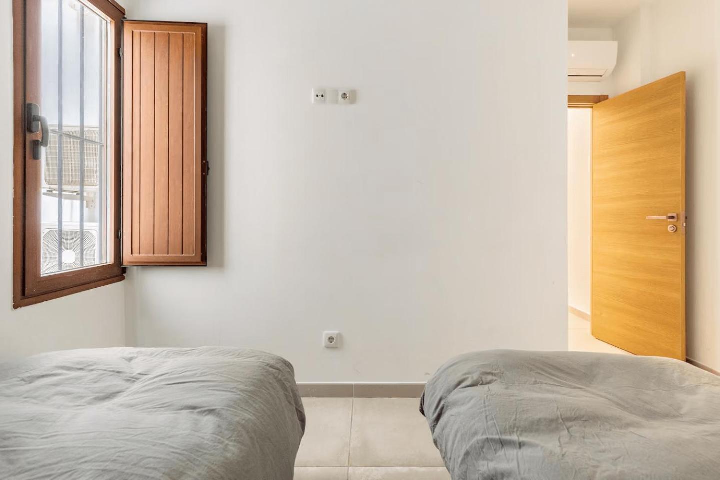 Appartement Vivienda Junto A Ruzafa - 12 Pax Y Mas à Valence Extérieur photo